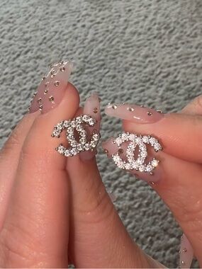 Double C stud earrings in silver